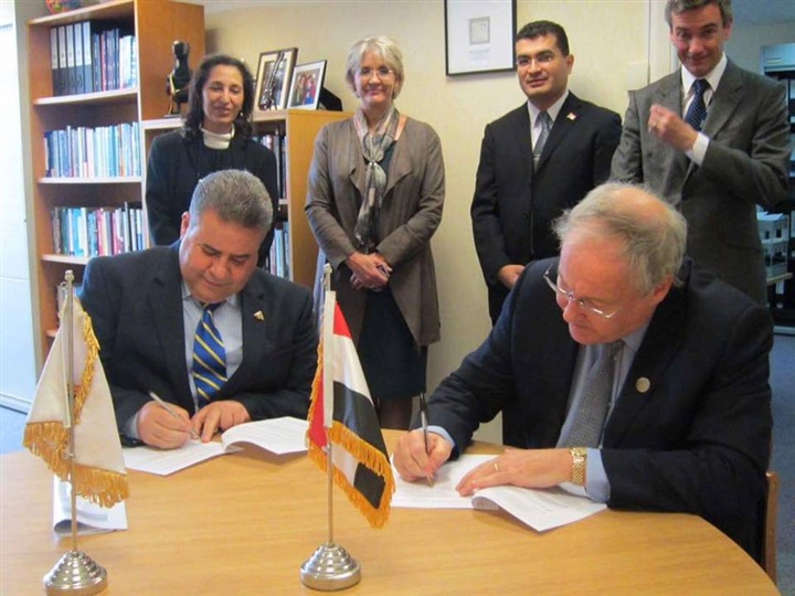 Signing Mou with Univesity of Surrey at Day 3 from BU President to UK